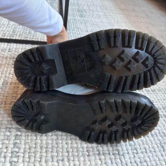 Dr. Martens Jadon Boot Smooth Leather in White 7 - Picture 6 of 7